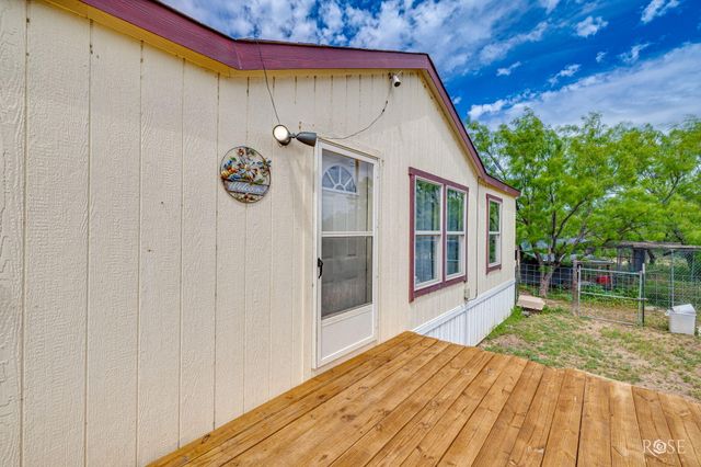 11833 Pin Oak Road, Carlsbad, TX 76934
