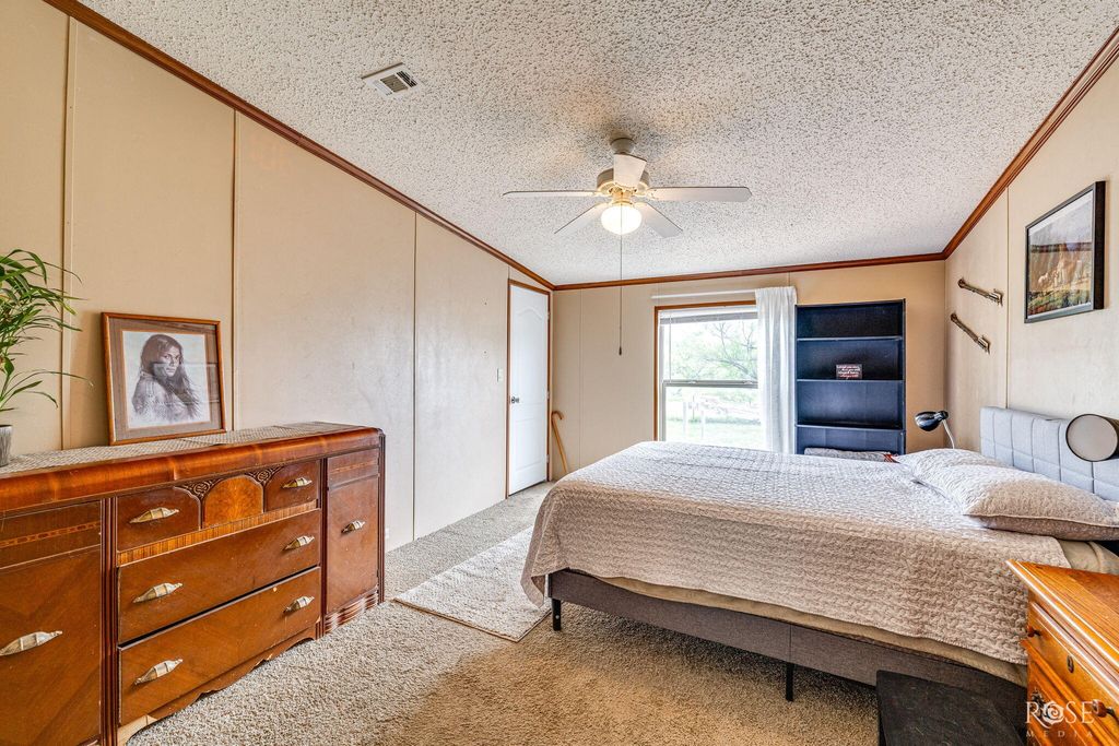 Image 14 of property listing at 11833 Pin Oak Road, Carlsbad, TX 76934