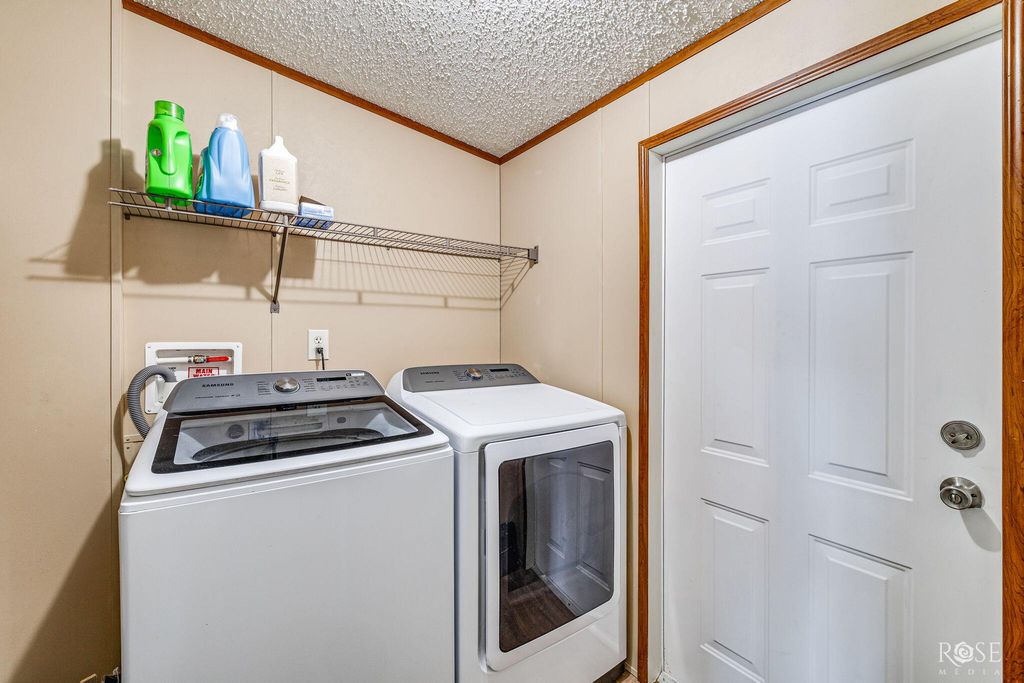 Image 22 of property listing at 11833 Pin Oak Road, Carlsbad, TX 76934