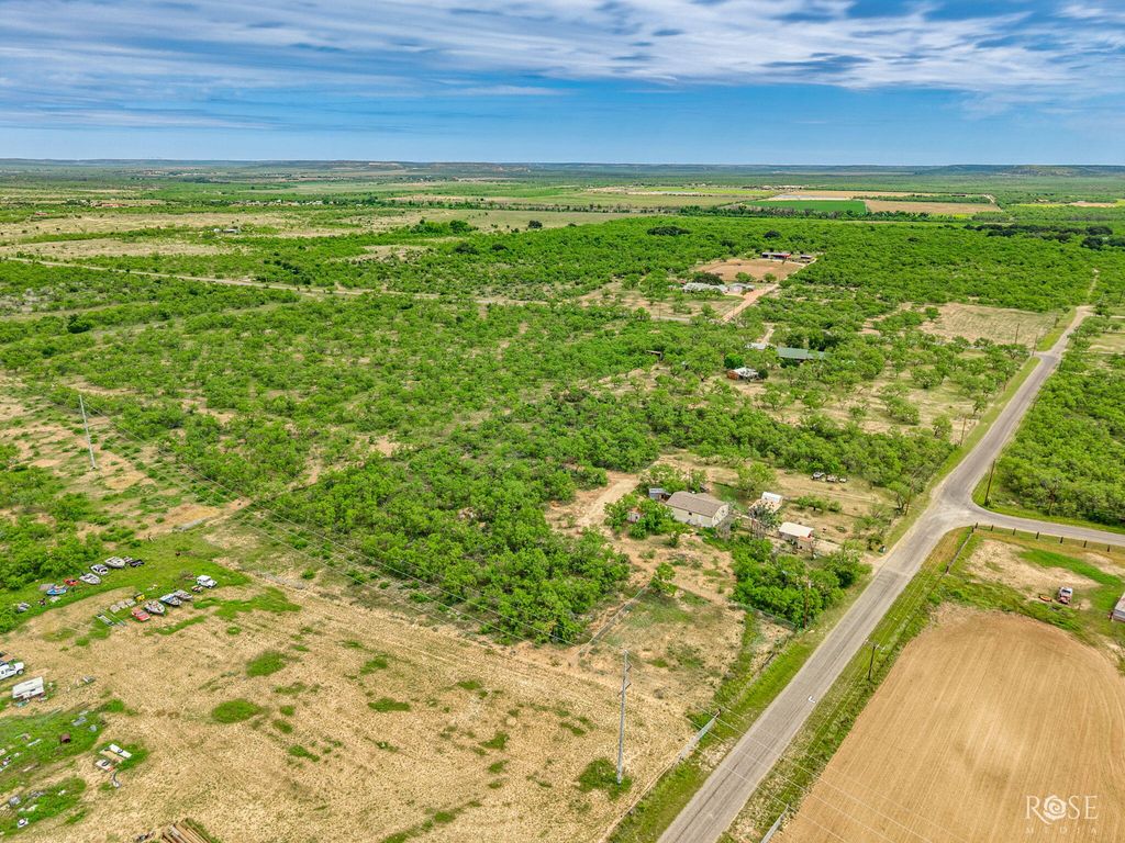 Image 29 of property listing at 11833 Pin Oak Road, Carlsbad, TX 76934