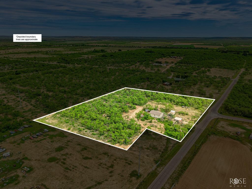 Image 30 of property listing at 11833 Pin Oak Road, Carlsbad, TX 76934