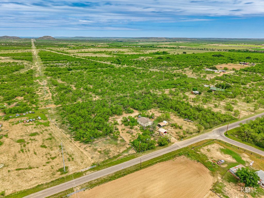 Image 31 of property listing at 11833 Pin Oak Road, Carlsbad, TX 76934