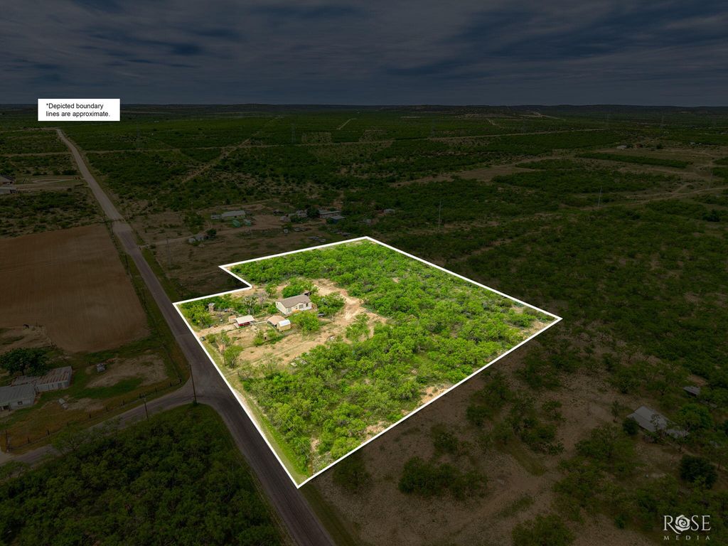 Image 32 of property listing at 11833 Pin Oak Road, Carlsbad, TX 76934