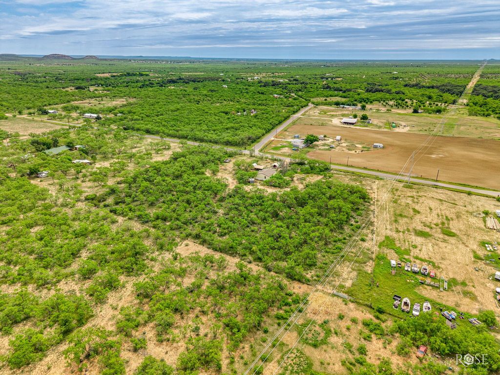 Image 34 of property listing at 11833 Pin Oak Road, Carlsbad, TX 76934