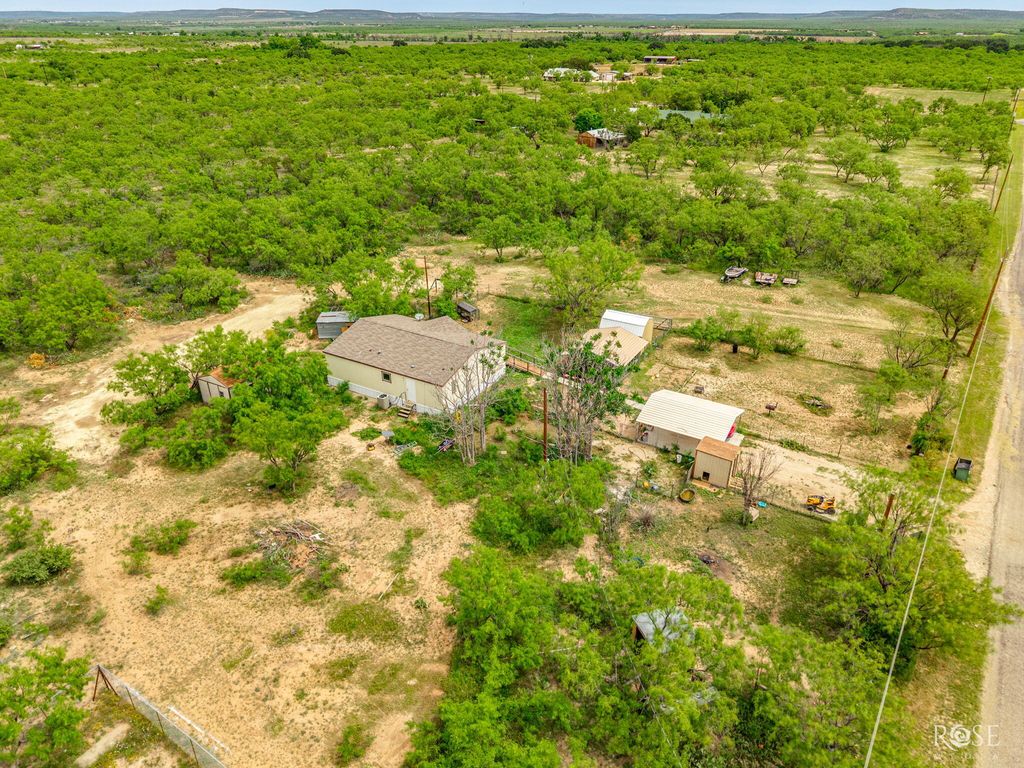 Image 35 of property listing at 11833 Pin Oak Road, Carlsbad, TX 76934