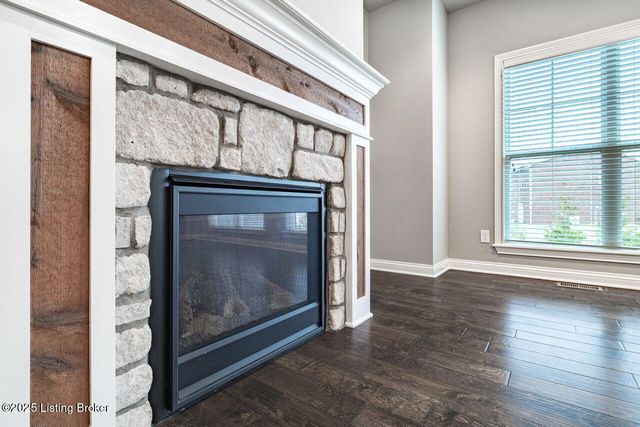 8817 Stara Way, Jeffersontown, KY 40299