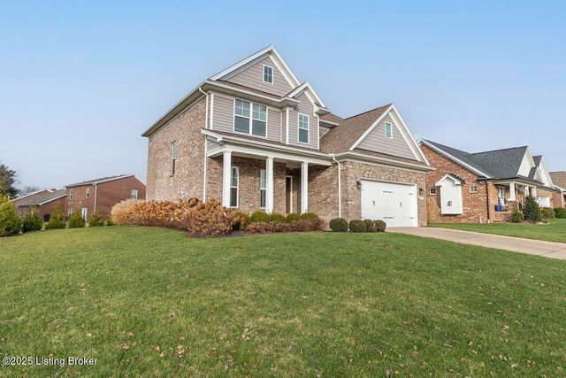 8817 Stara Way, Jeffersontown, KY 40299