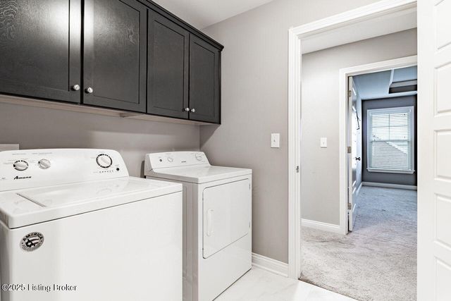 8817 Stara Way, Jeffersontown, KY 40299