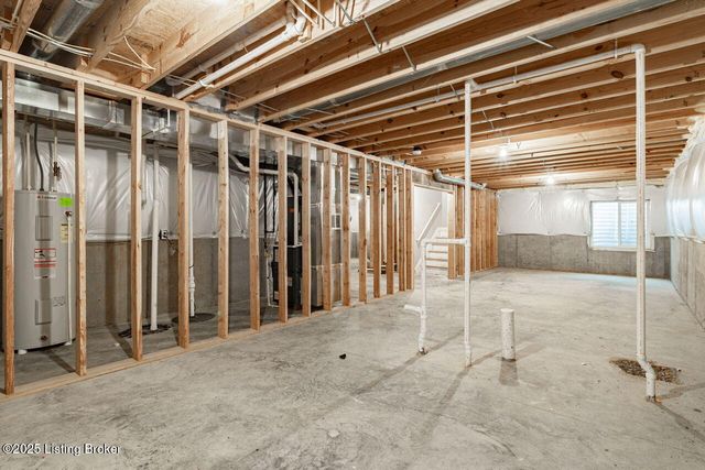 8817 Stara Way, Jeffersontown, KY 40299