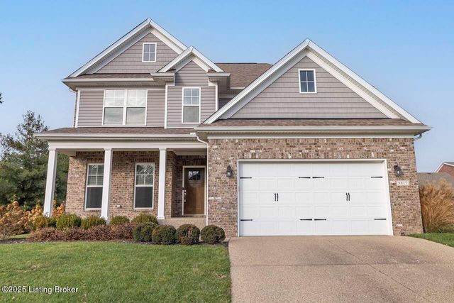 8817 Stara Way, Jeffersontown, KY 40299