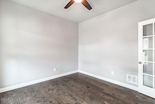 8817 Stara Way, Jeffersontown, KY 40299