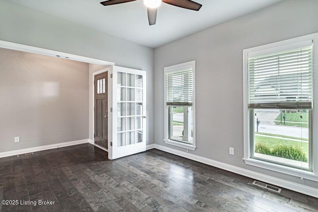 8817 Stara Way, Jeffersontown, KY 40299