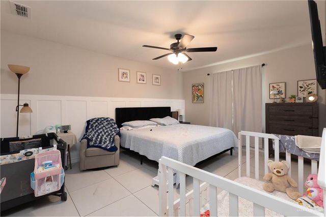 2201 N 26th Drive, Hidalgo, TX 78557