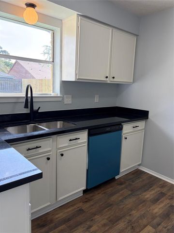 5827 Skewen Street, Humble, TX 77346