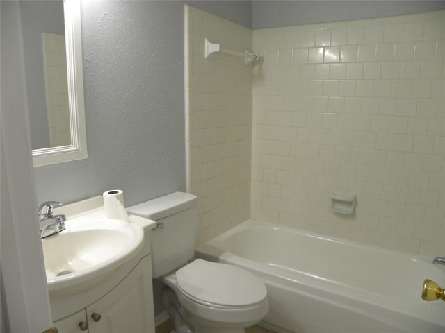 5827 Skewen Street, Humble, TX 77346