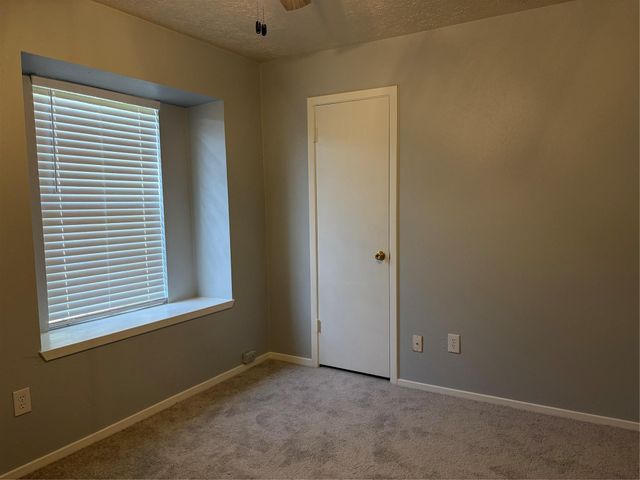 5827 Skewen Street, Humble, TX 77346