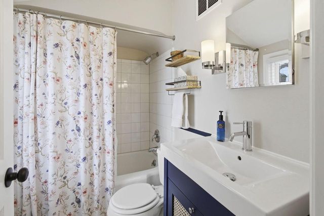 3400 S Princeton AVENUE, Milwaukee, WI 53215