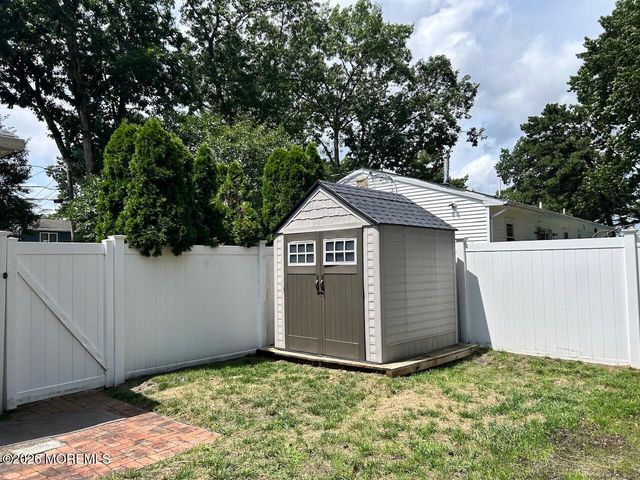 1424 Green Grove Road, Brick, NJ 08724