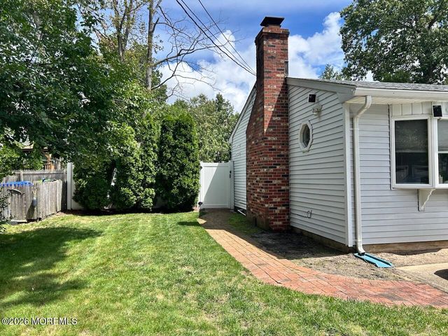 1424 Green Grove Road, Brick, NJ 08724