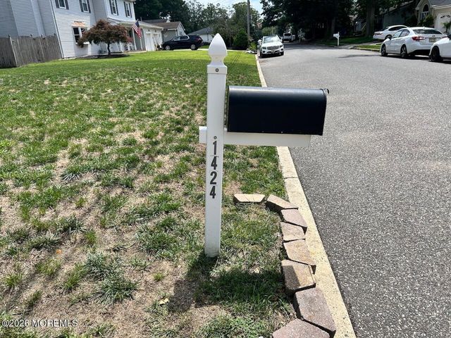 1424 Green Grove Road, Brick, NJ 08724