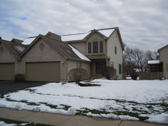 653 Cress Creek Drive, Crystal Lake, IL 60014