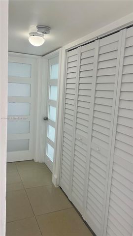 488 NW 165th St Rd B-309, Miami, FL 33169