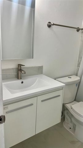 488 NW 165th St Rd B-309, Miami, FL 33169