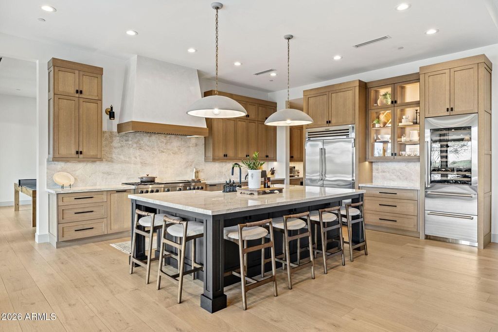 8177 E SMOKEHOUSE Trail, Scottsdale, AZ 85266 — exterior