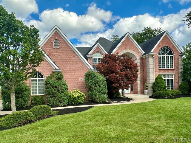 5565 Hidden Pines Court, Clarence, NY 14221