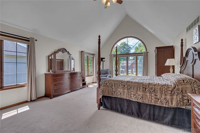 5565 Hidden Pines Court, Clarence, NY 14221