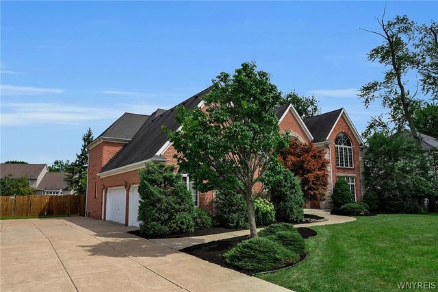 5565 Hidden Pines Court, Clarence, NY 14221