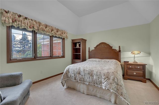 5565 Hidden Pines Court, Clarence, NY 14221