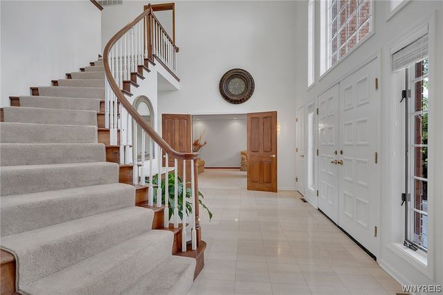 5565 Hidden Pines Court, Clarence, NY 14221