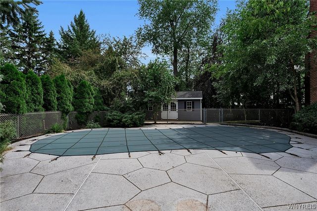 5565 Hidden Pines Court, Clarence, NY 14221