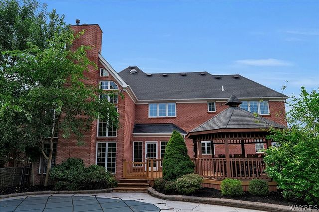 5565 Hidden Pines Court, Clarence, NY 14221
