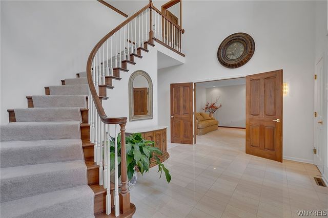 5565 Hidden Pines Court, Clarence, NY 14221