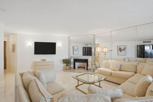 1600 GULF BOULEVARD 817, Clearwater Beach, FL 33767