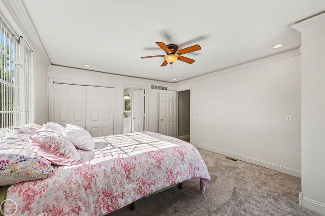 755 E Romeo Road, Leonard, MI 48367