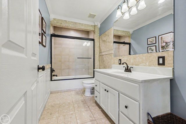 755 E Romeo Road, Leonard, MI 48367
