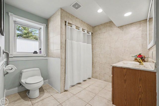 755 E Romeo Road, Leonard, MI 48367