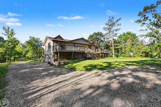 755 E Romeo Road, Leonard, MI 48367