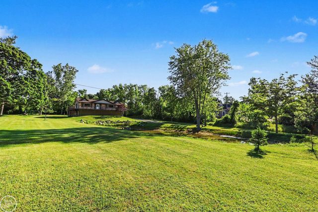 755 E Romeo Road, Leonard, MI 48367