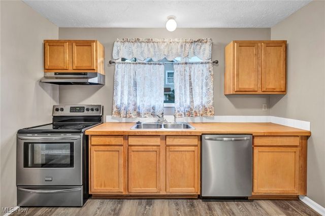 852 Storer Avenue, Akron, OH 44320