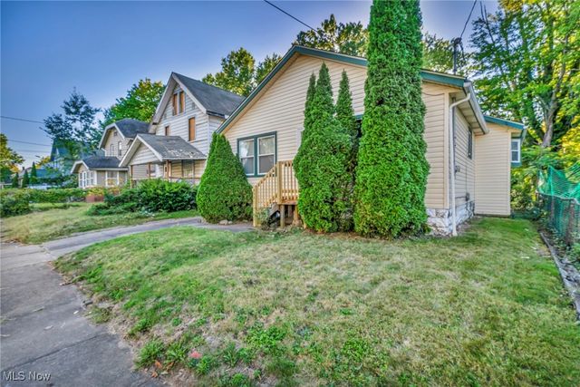 852 Storer Avenue, Akron, OH 44320