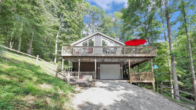 1893 Beaver Lane, Sugar Grove, OH 43155