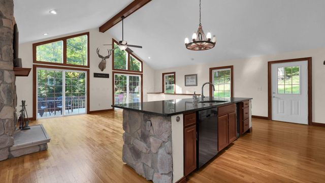 1893 Beaver Lane, Sugar Grove, OH 43155