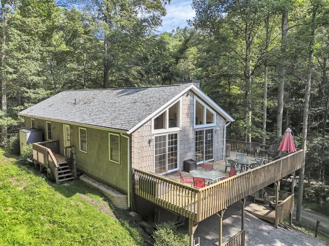 1893 Beaver Lane, Sugar Grove, OH 43155