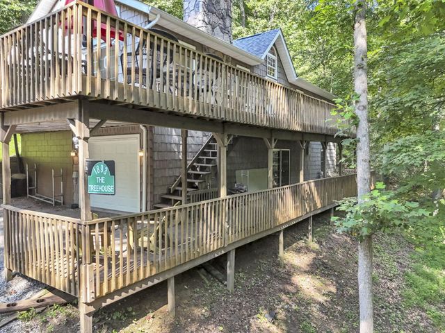 1893 Beaver Lane, Sugar Grove, OH 43155