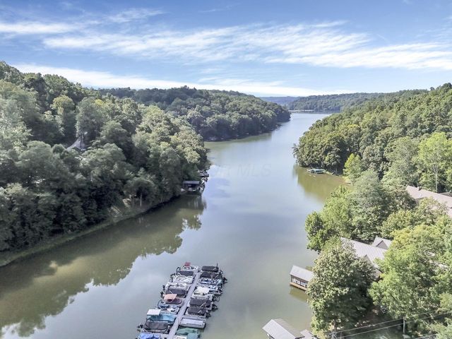 1893 Beaver Lane, Sugar Grove, OH 43155