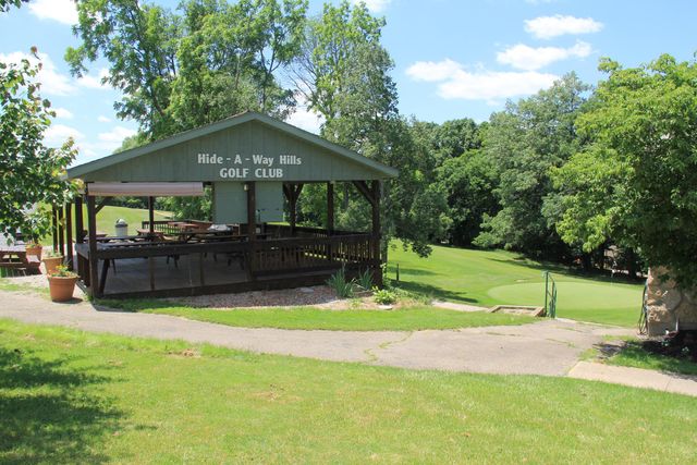 1893 Beaver Lane, Sugar Grove, OH 43155